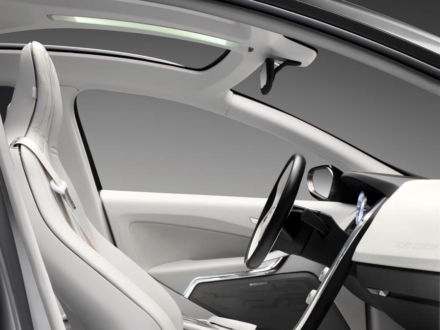  Volvo XC60 Design Concept 2006 года  (фото 14 из 49)